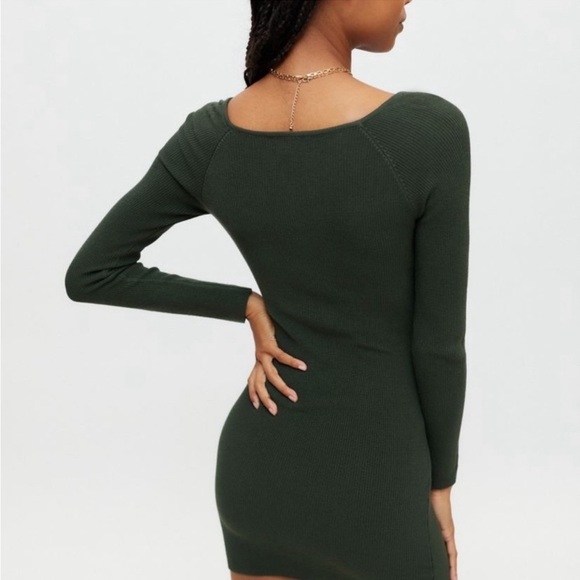 Urban Outfitters Elsa sweater dress forest green size small - Picture 3 of 7